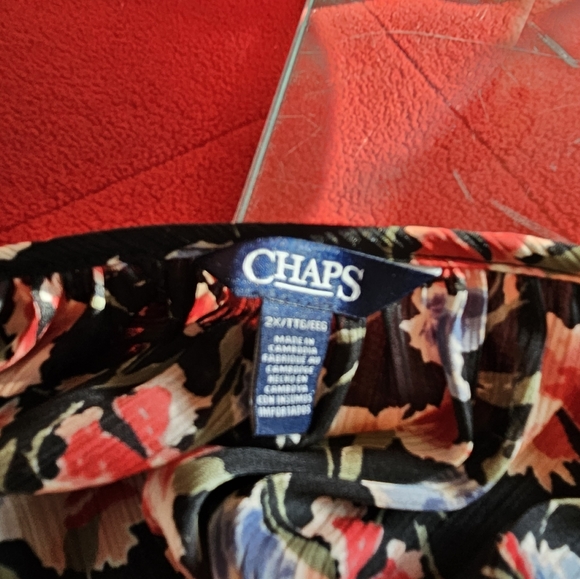 Chaps Floral Top - Picture 3 of 4